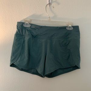 Lululemon short